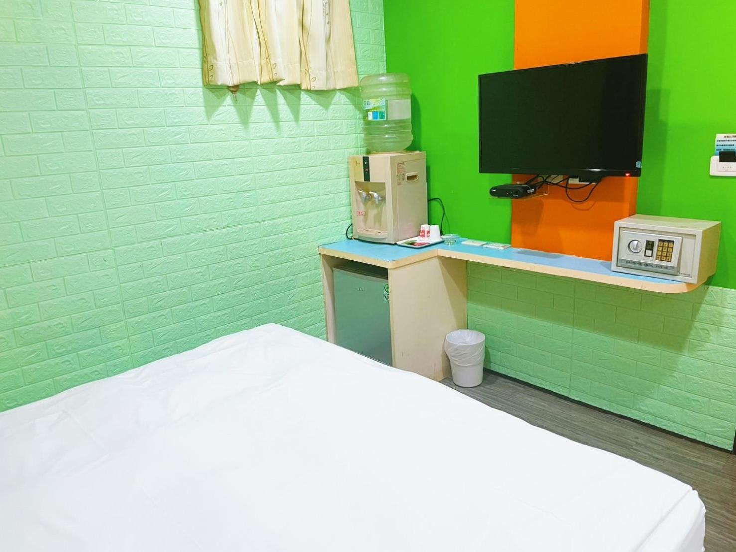 Clover House-自助式無人旅店 تشونغلي المظهر الخارجي الصورة